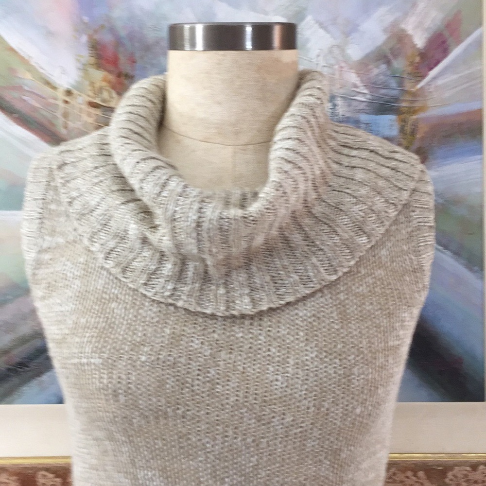 No Tags Slough Collar Sleeveless Sweater Top - Picture 9 of 14